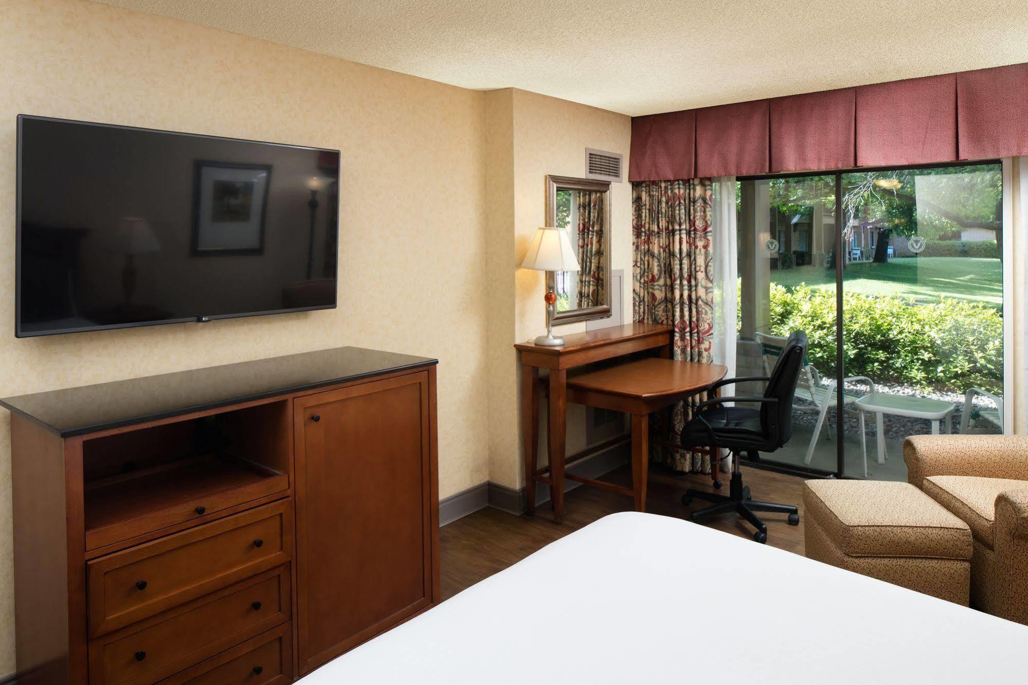 Red Lion Hotel Redding Exterior foto